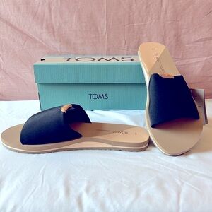 TOMS Women's Black and Tan Slide Sandals